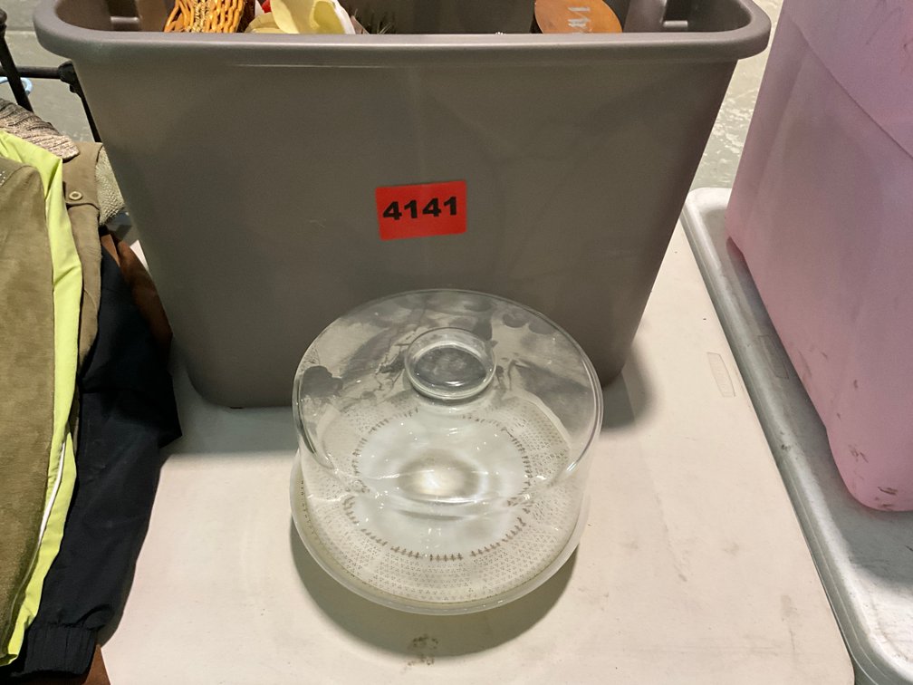 Lot W/ Box & Cake Display 