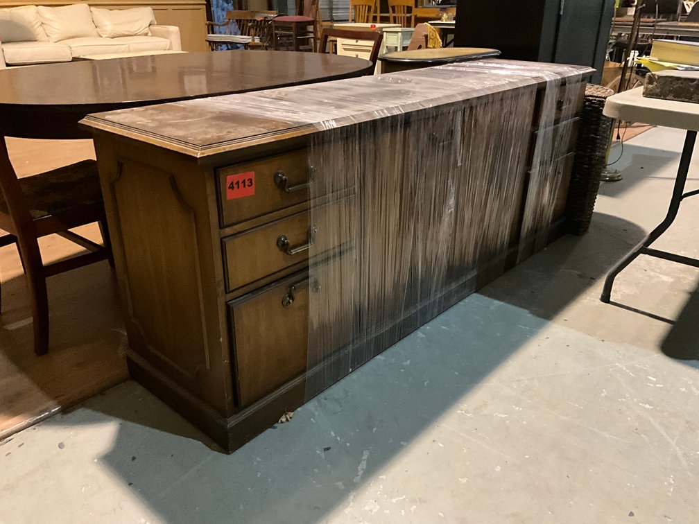 Credenza 