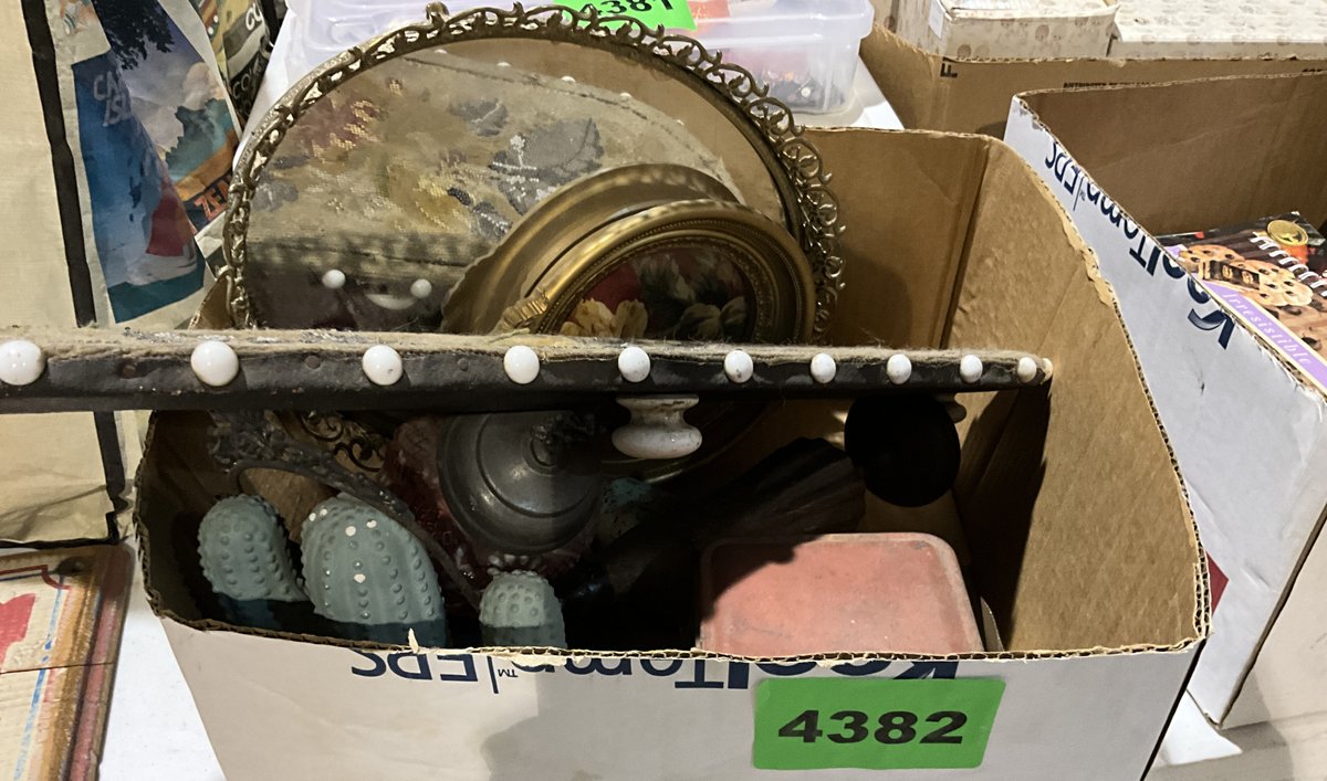 Assorted Decor Lot