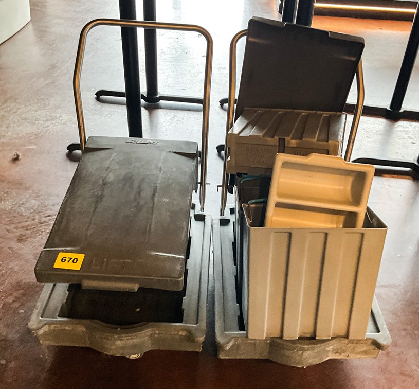 2 Follet Mobile Ice Caddys