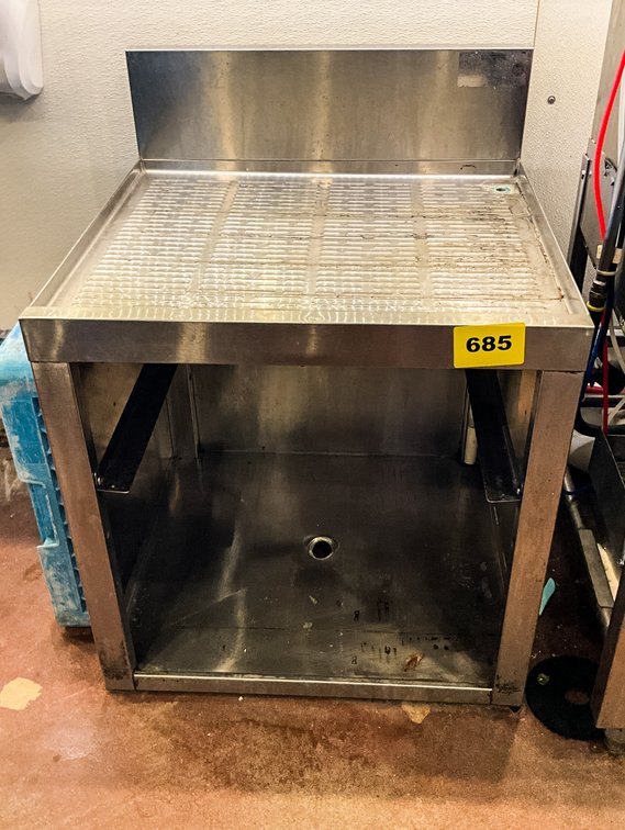 Krown Stainless Under Bar Glass Storage 