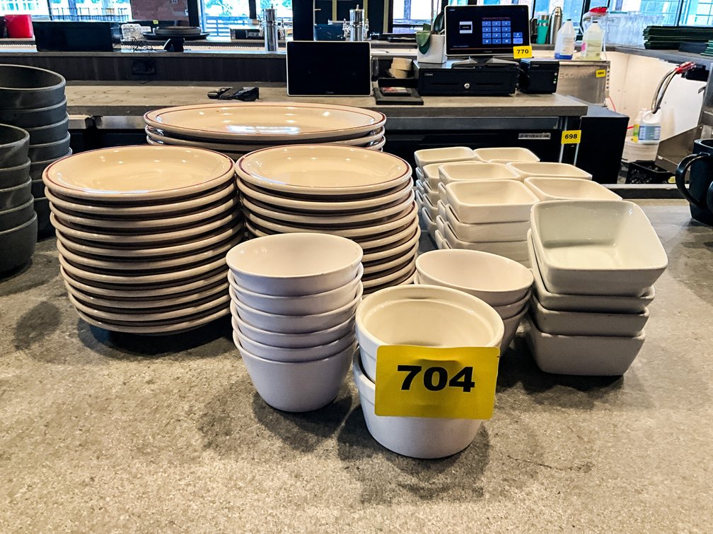 Lot Of Plates & Dip Bowls Better Homes & Gardens 
