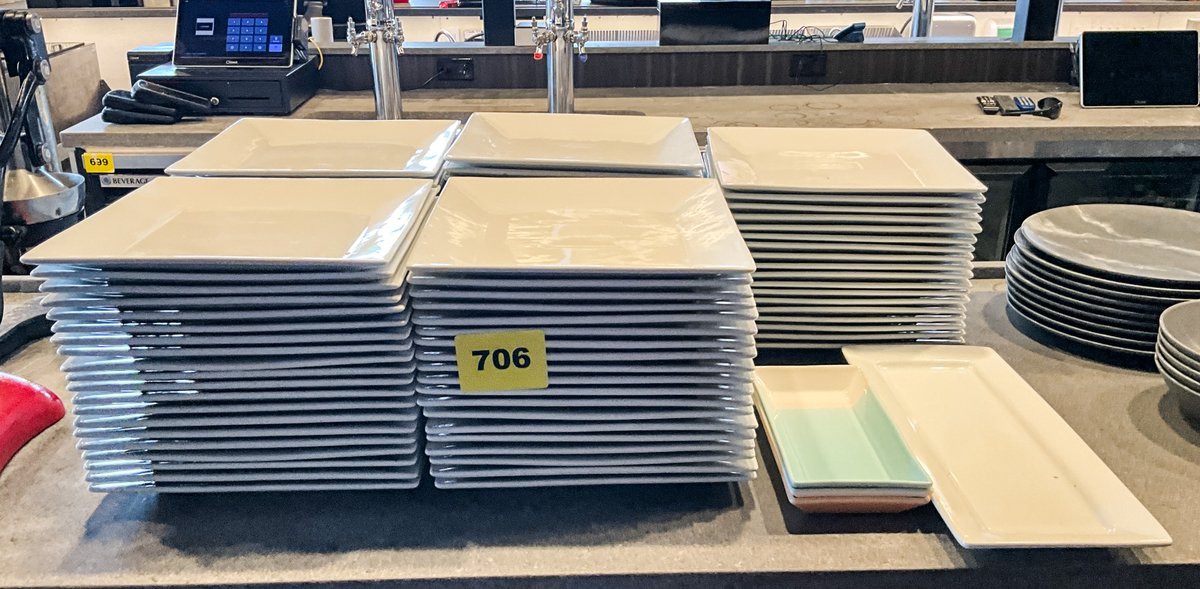 102 Pcs White China Plates Square