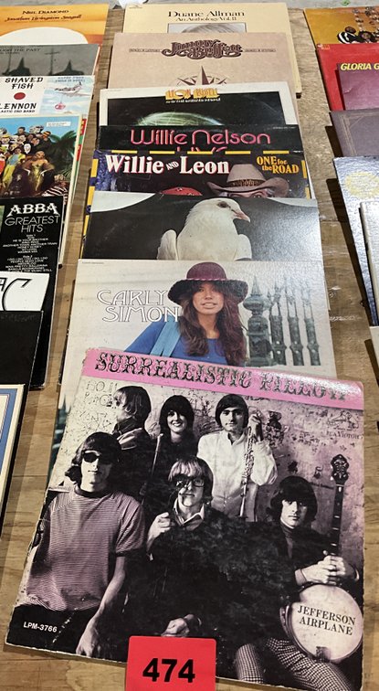 8 Asst. Albums Carly Simon, Willie Nelson,..