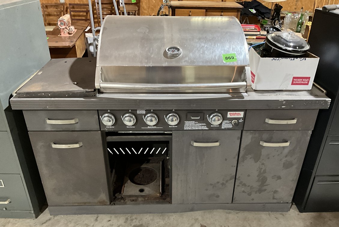 Outdoor Gourmet Propane Grill