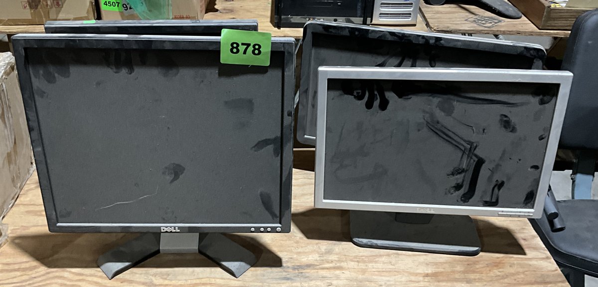 4 Computer Monitors 