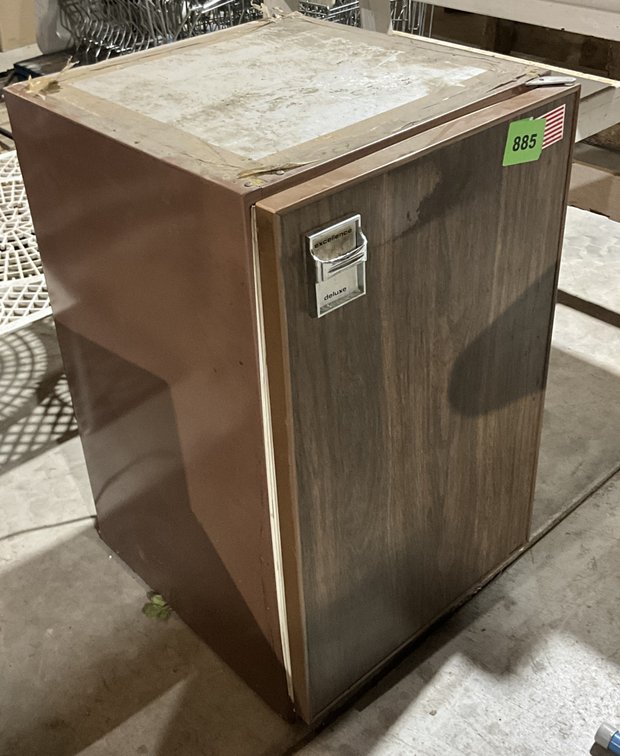 Excellence Deluxe Bar Size Ice Box
