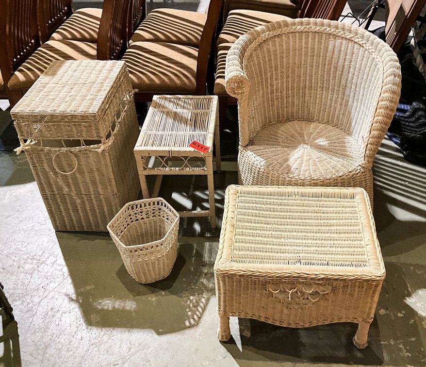 5 Piece Wicker Set