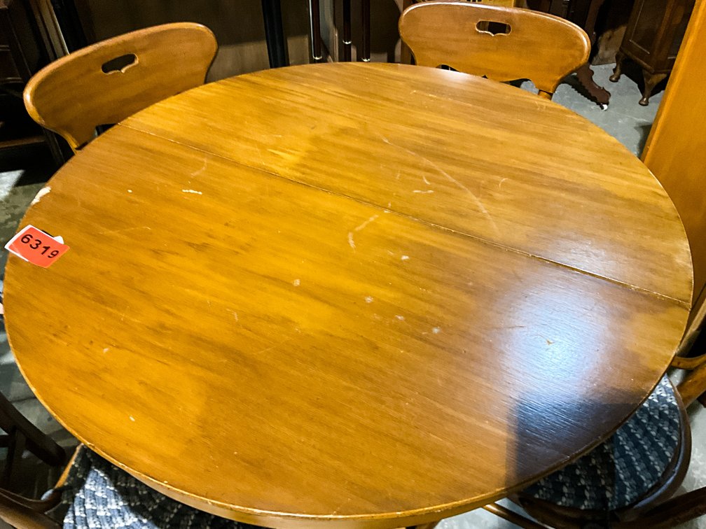 Clawfoot Kitchen Table & 4 Chairs