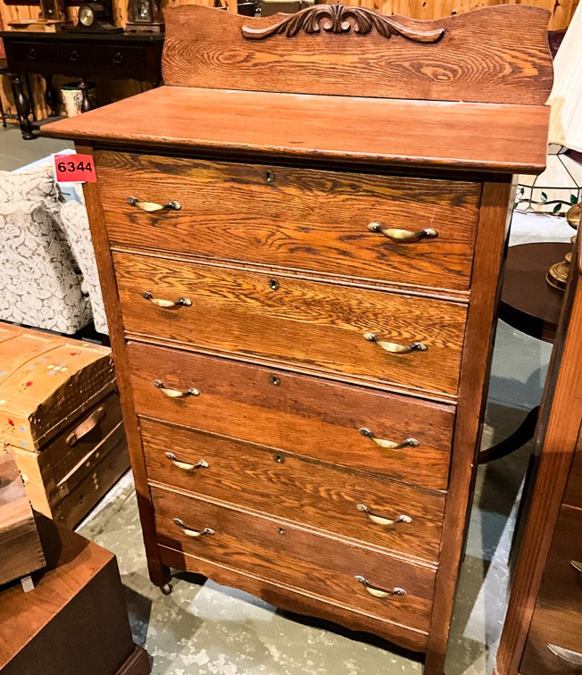 Vintage Chest of Drawers