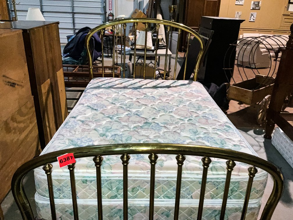 Full/Queen Brass Bed