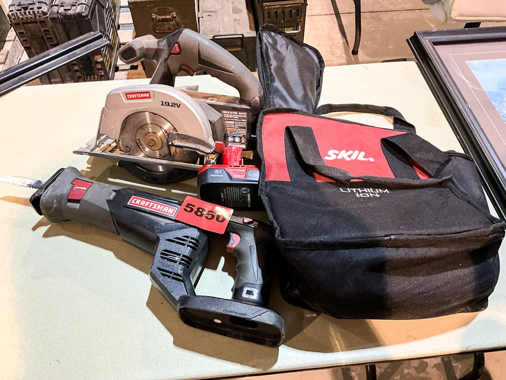 Craftsman Circular Saw, Reciprocating Saw, & Skil Bag 1 Battery