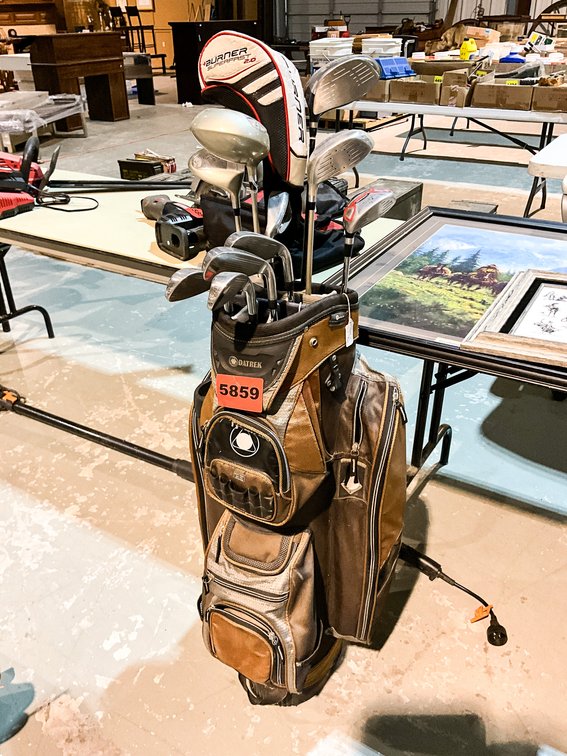 DAKTREK Golf Bag & Clubs 