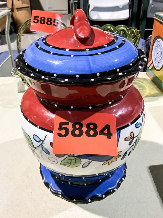 Casa Vero Cookie Jar 