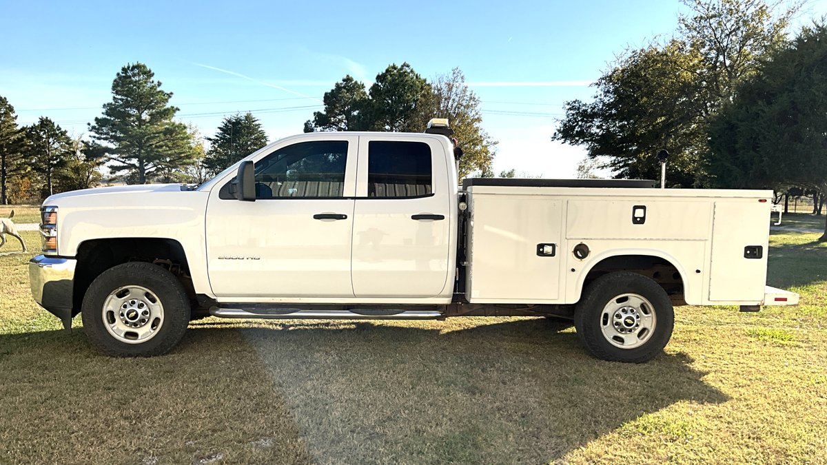 2017 Chevrolet 3/4T EC 4X4