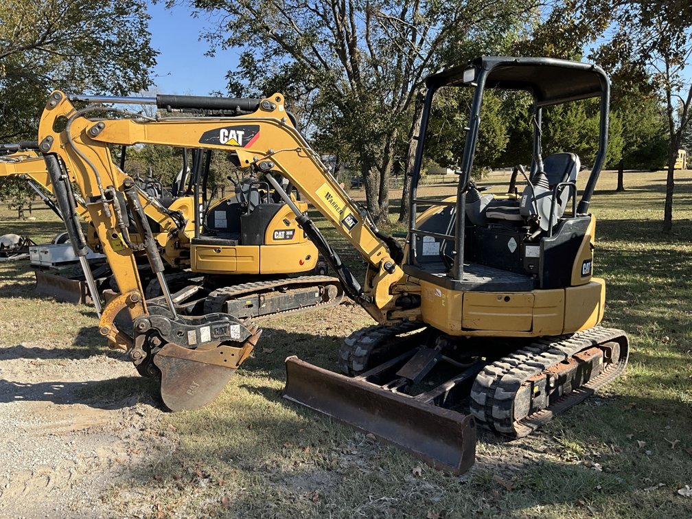 2016 Caterpillar Excavator