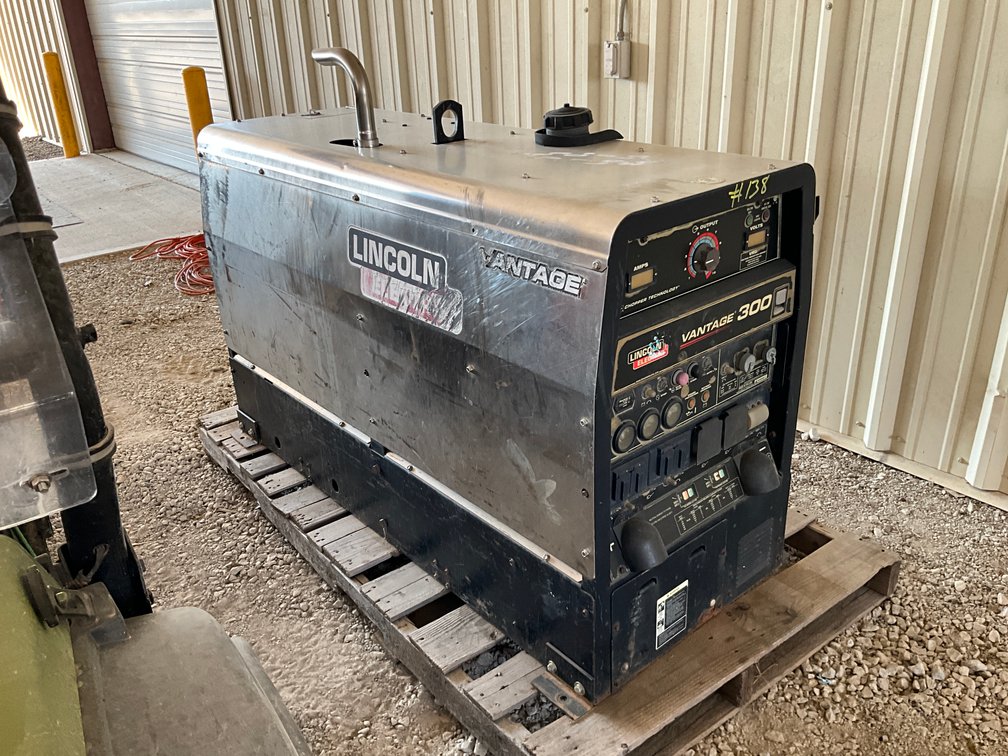 2011 Lincoln Electric MTD Welder