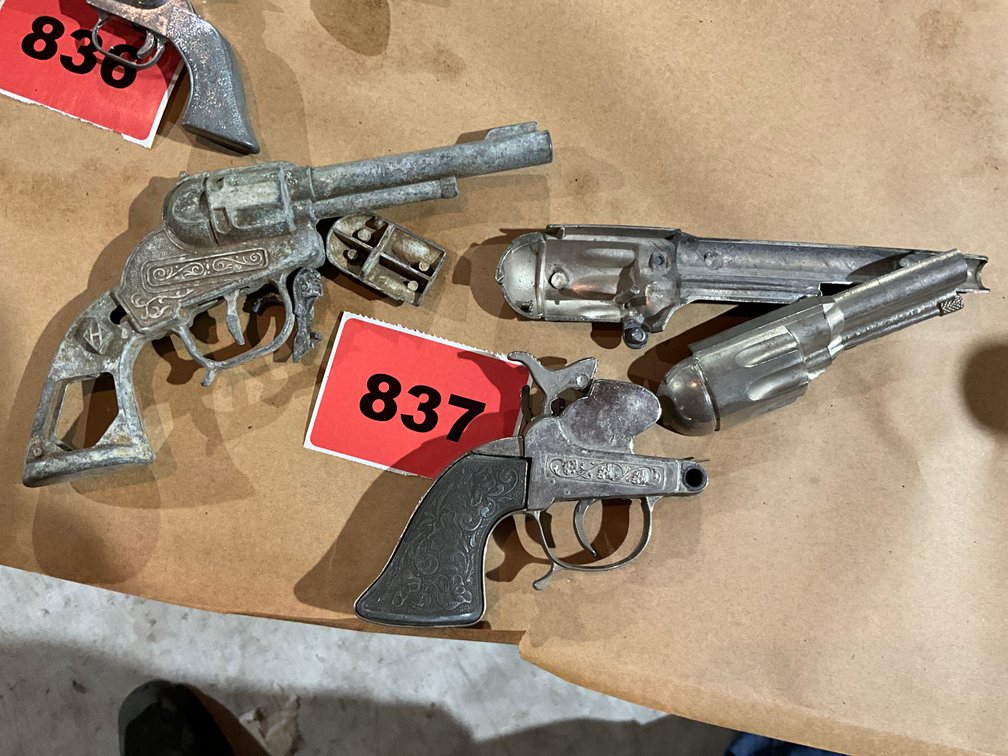 2 Cap Pistols Missing Parts 