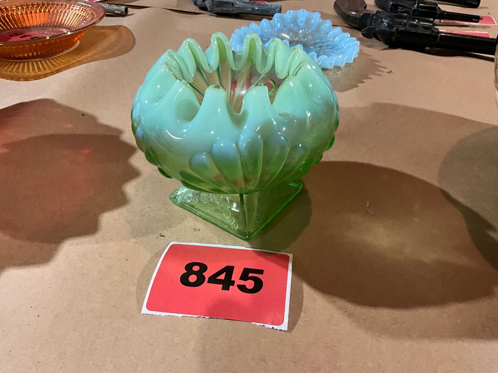 Vintage Jefferson Glass Rose Bowl 