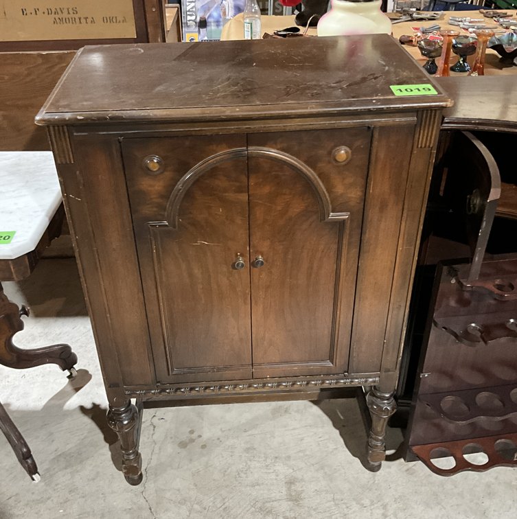 Vintage Stereo Cabinet Conversion 