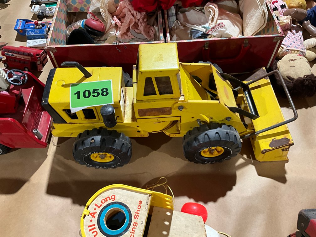 1 Tonka Pressed Steel Big Tire Front Loader 