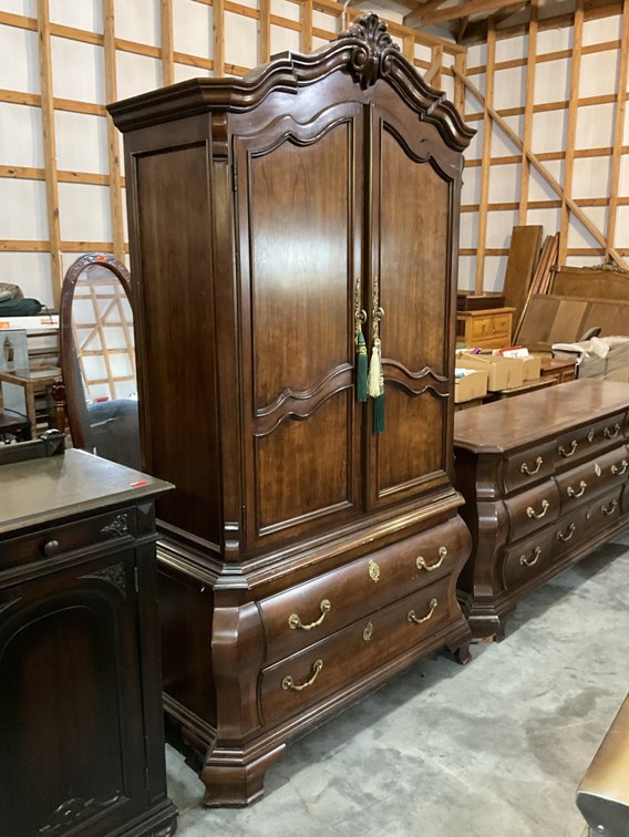 Century 4 Pc Bedroom Suit 2 Night Stands, Dresser & Armoire