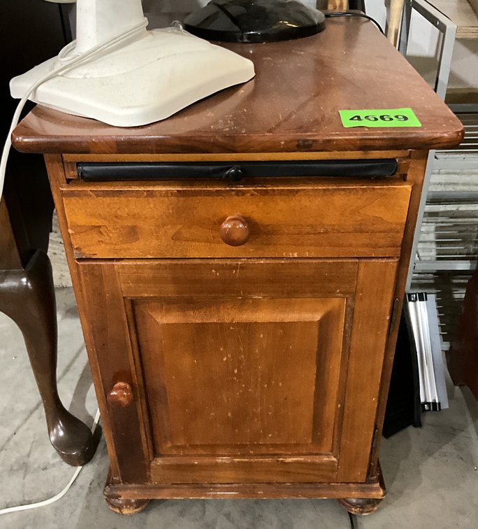 Side Table With Drawer 