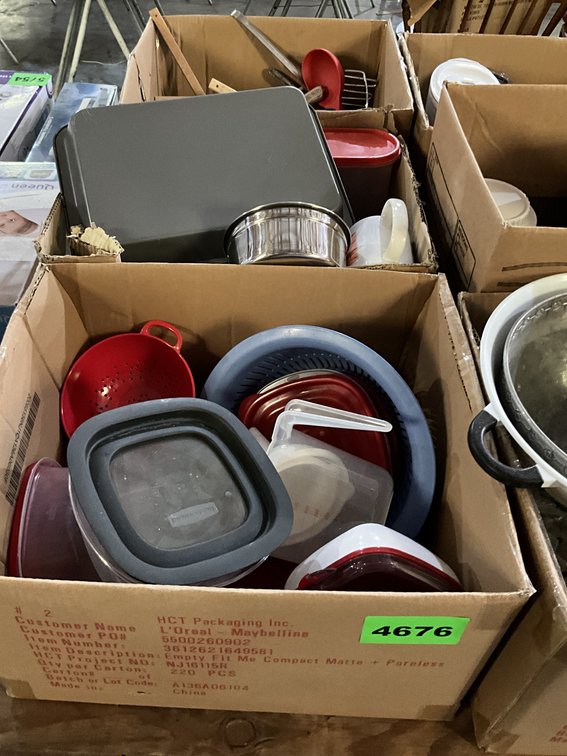 3 Boxes & Contents - Tupperware Items,.. 