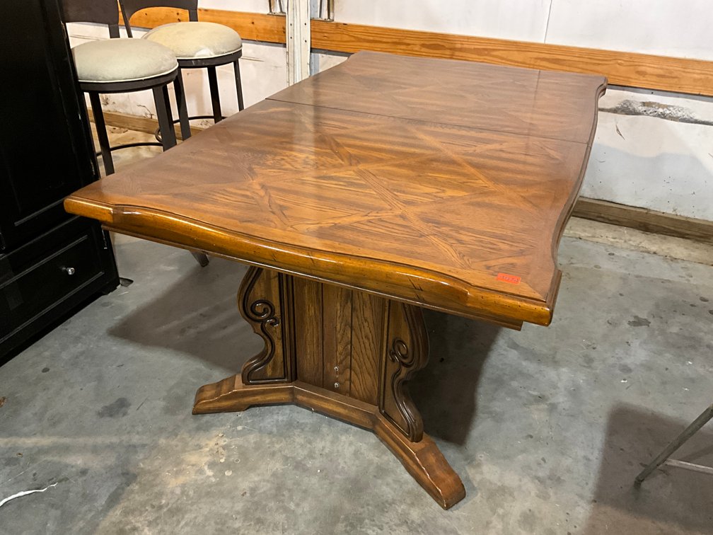 Oak Style Dining Table 