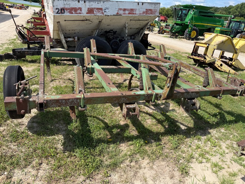 John Deere 1600