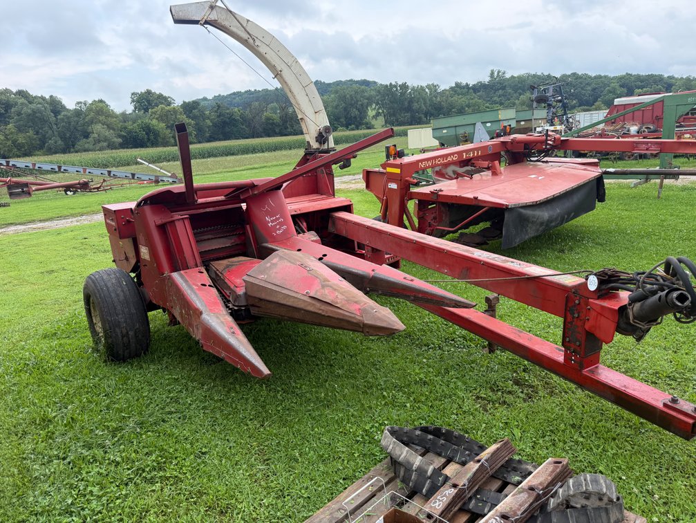 International 830