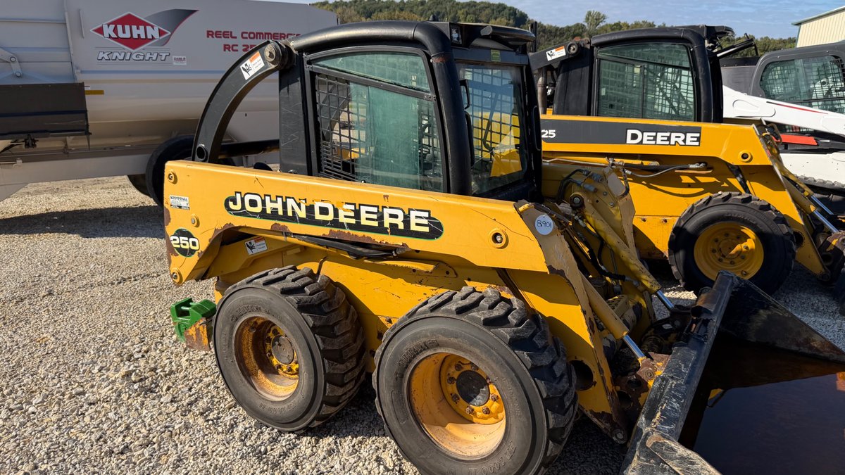 Deere 250