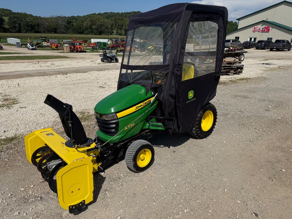 2012 John Deere X530