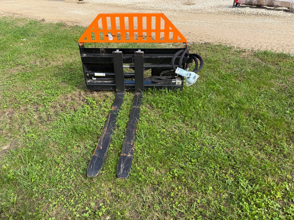 Wolverine Skid Loader Hydraulic Fork