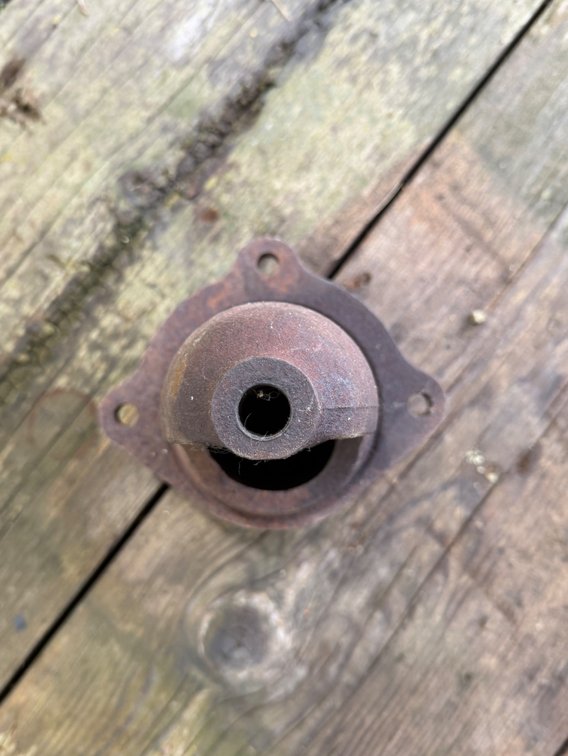 John Deere A Tractor Starter End Housing - Location: Joel's Tractors and Auction, LLC - Strawberry Point, IA