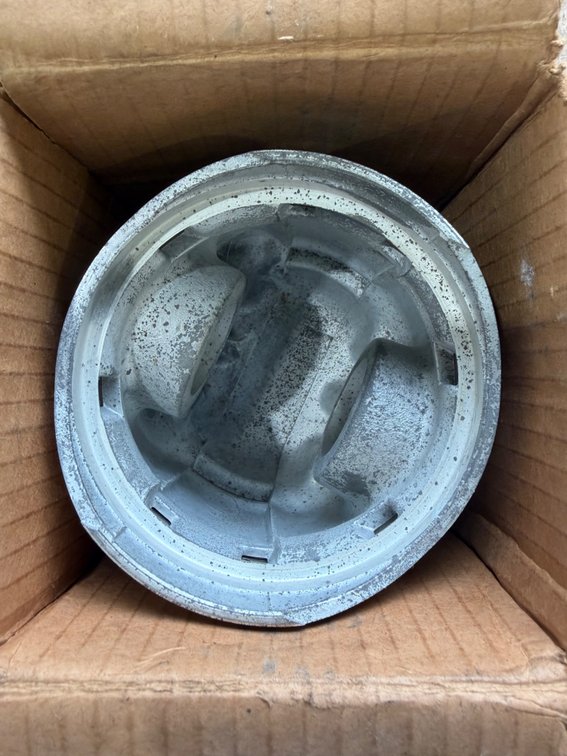 2 New Old Stock John Deere 3020-3010-4010 Pistons and Rings - Location: Joel's Tractors and Auction, LLC - Strawberry Point, IA