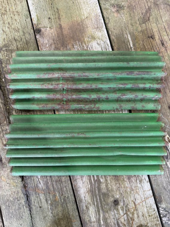 John Deere 40-50 Tractor Front Grill Screens - Location: Joel's Tractors and Auction, LLC - Strawberry Point, IA