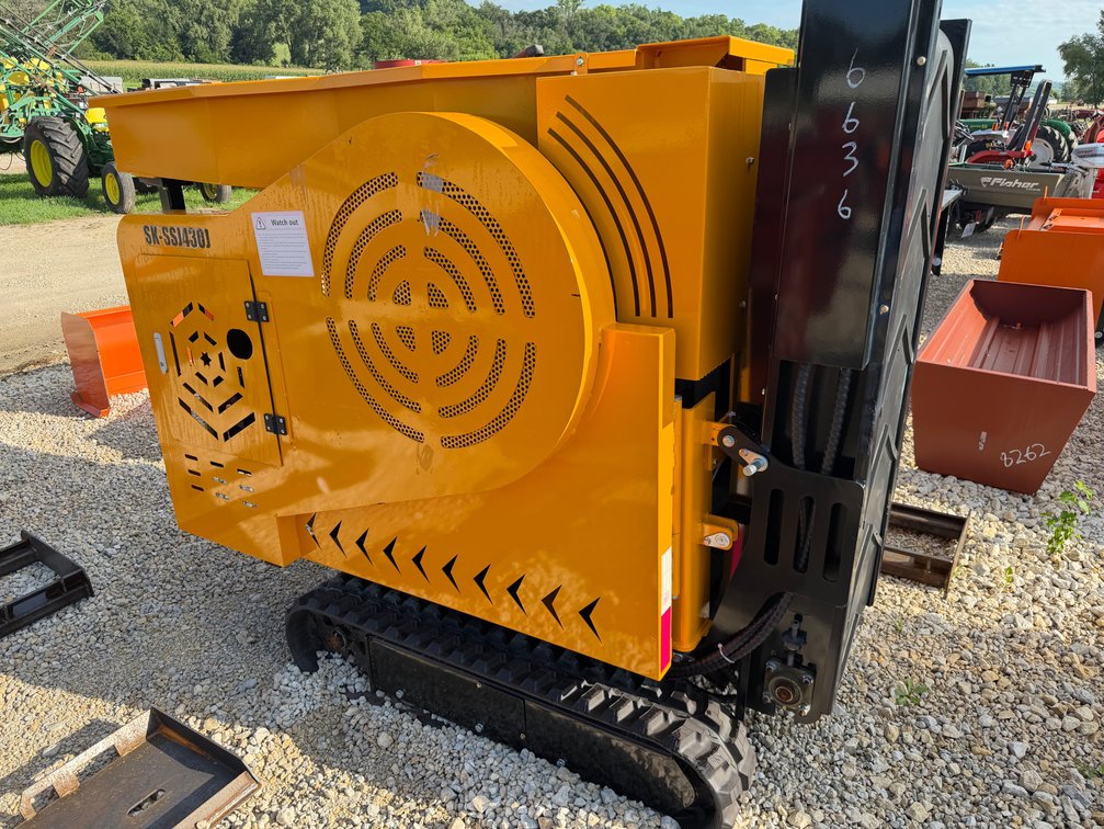 Rock Crusher with Tracks