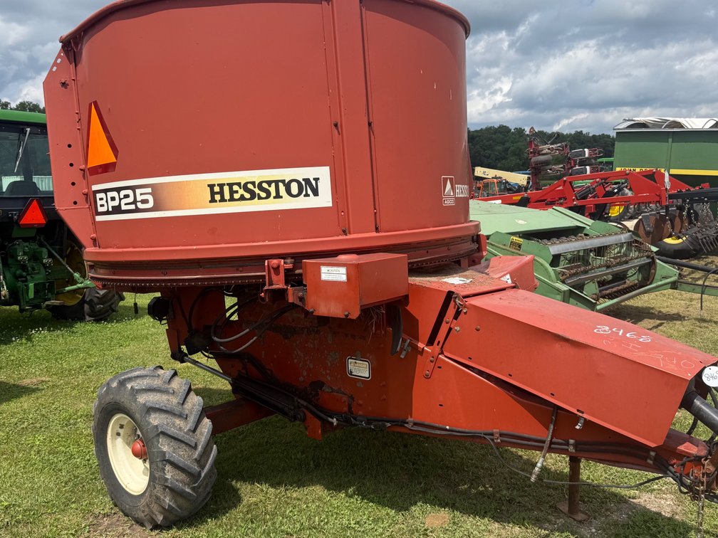 Hesston BP25