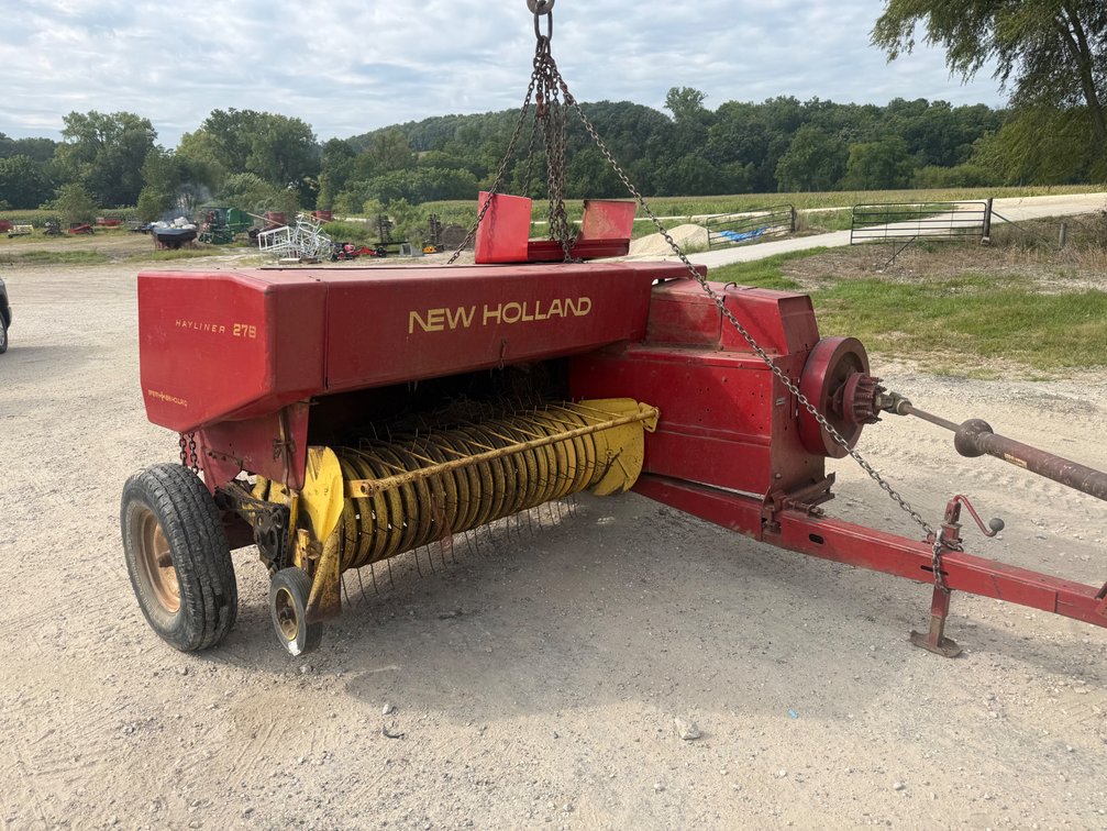 New Holland 278