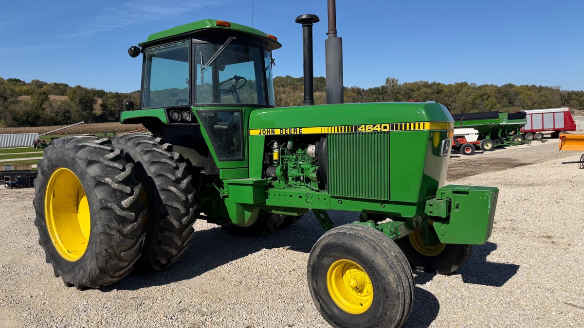 John Deere 4640
