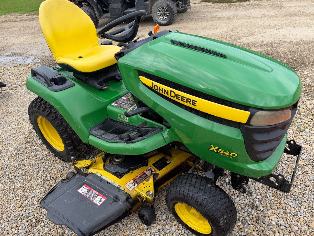 John Deere x540 w/48” Deck - 44” Snowblower - 48” Blade and Powerflow Bagger - Item Location: Joel's Tractors and Auction – 33587 Highway 13, Strawberry Point, Iowa 52076