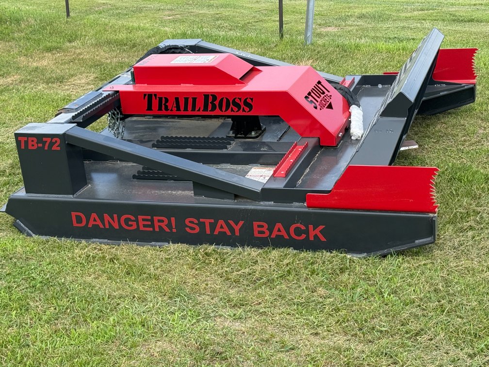 New Stout USA Made TrailBoss 72” HD Cutter - Item Location: Joel's Tractors and Auction – 33587 Highway 13, Strawberry Point, Iowa 52076