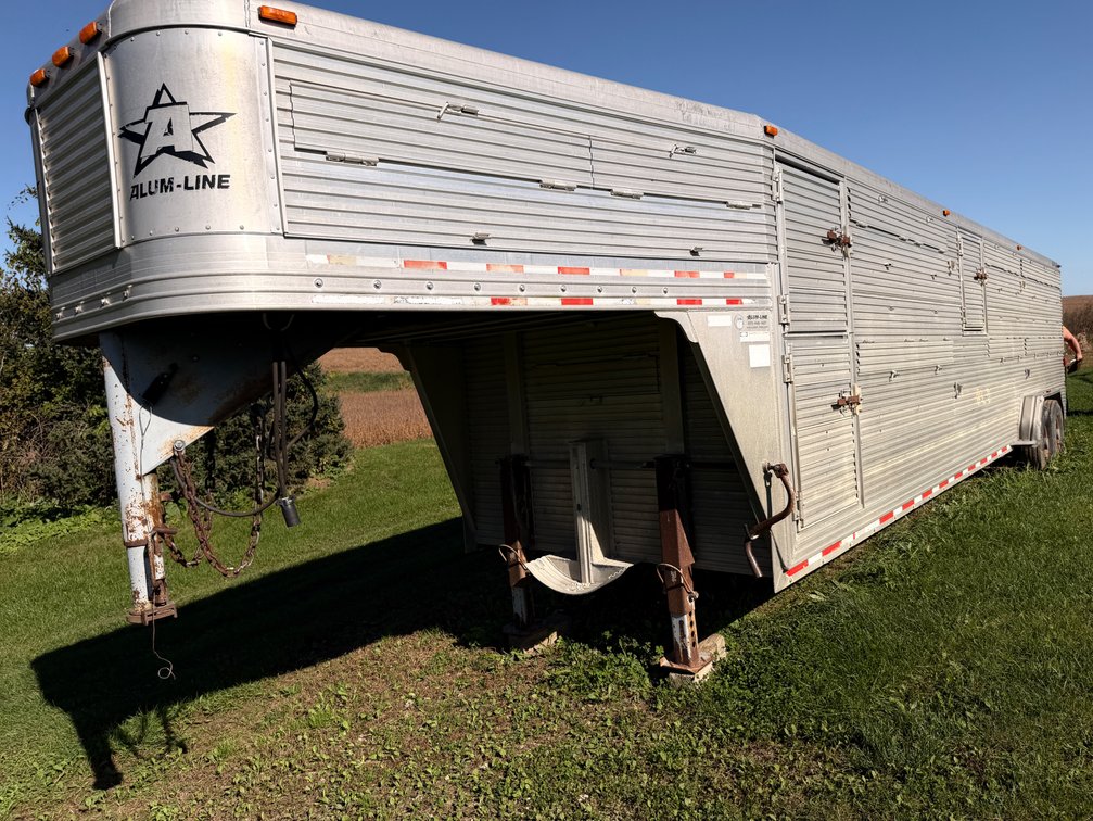 Alum-Line 32’ Swine Double-Decker Aluminum Livestock Trailer -  Item Location: Outside – 7826 E Ave, Arlington, Iowa 50606
