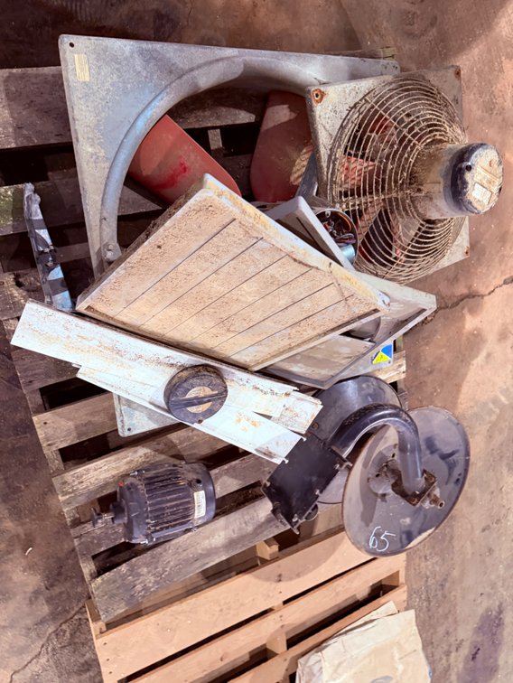 Hose Reel, 2 Fans,  Misc. Skid - Item Location: Machine Shed – 7826 E Ave, Arlington, Iowa 50606