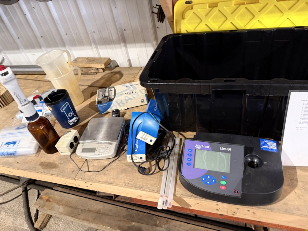 Semen Counter With Weigh Scale and Equipment - Item Location: Machine Shed – 7826 E Ave, Arlington, Iowa 50606