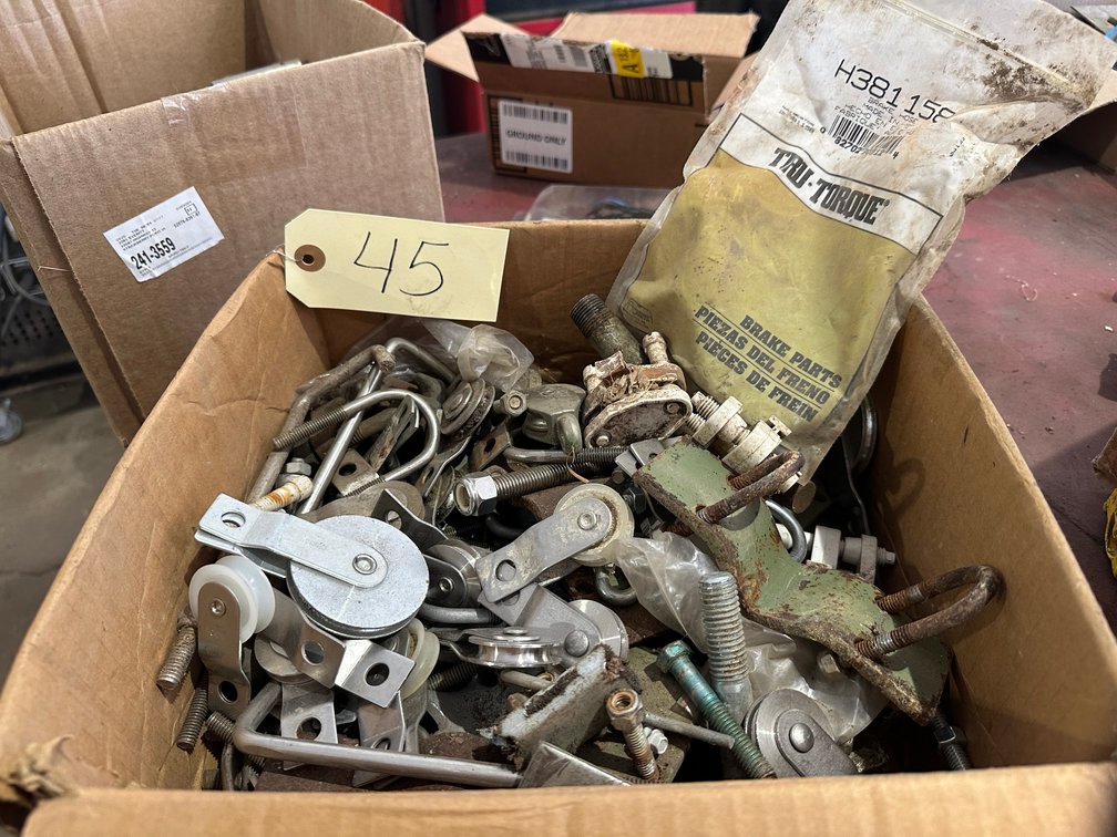 Pulleys & U-Clamps - Item Location: Machine Shed – 7826 E Ave, Arlington, Iowa 50606