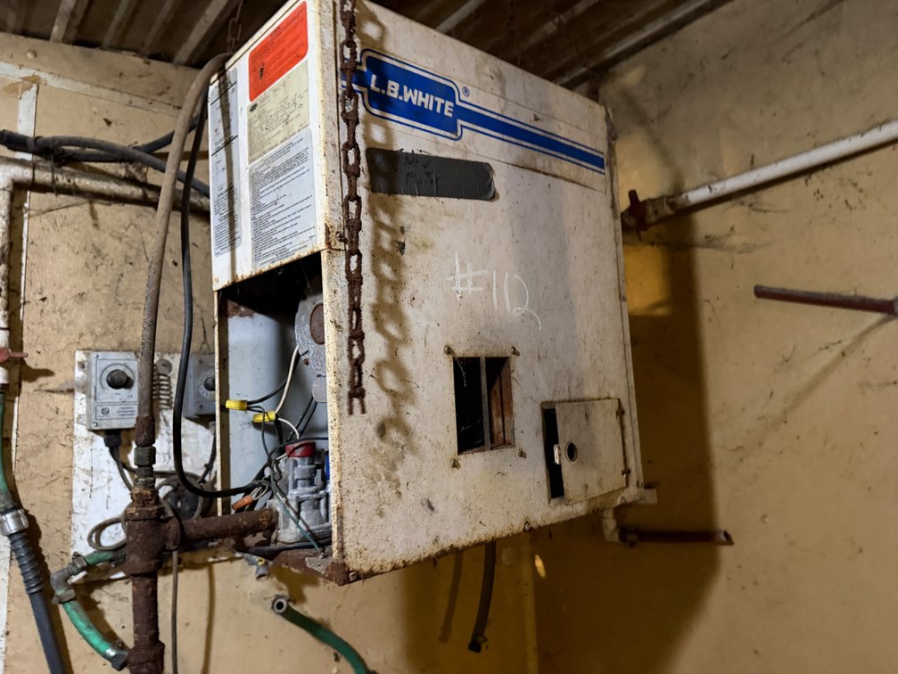 LB White Heater - 60,000 BTU - Item Location: Farrowing Building: Room A – 7826 E Ave, Arlington, Iowa 50606