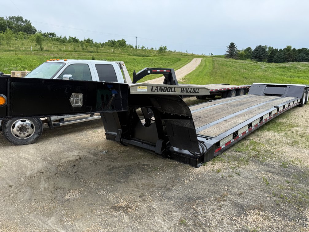 48’ Landoll Detachable Lowboy - Title at Location - Item Location: (28898 Highway 13, Elkader, Iowa)