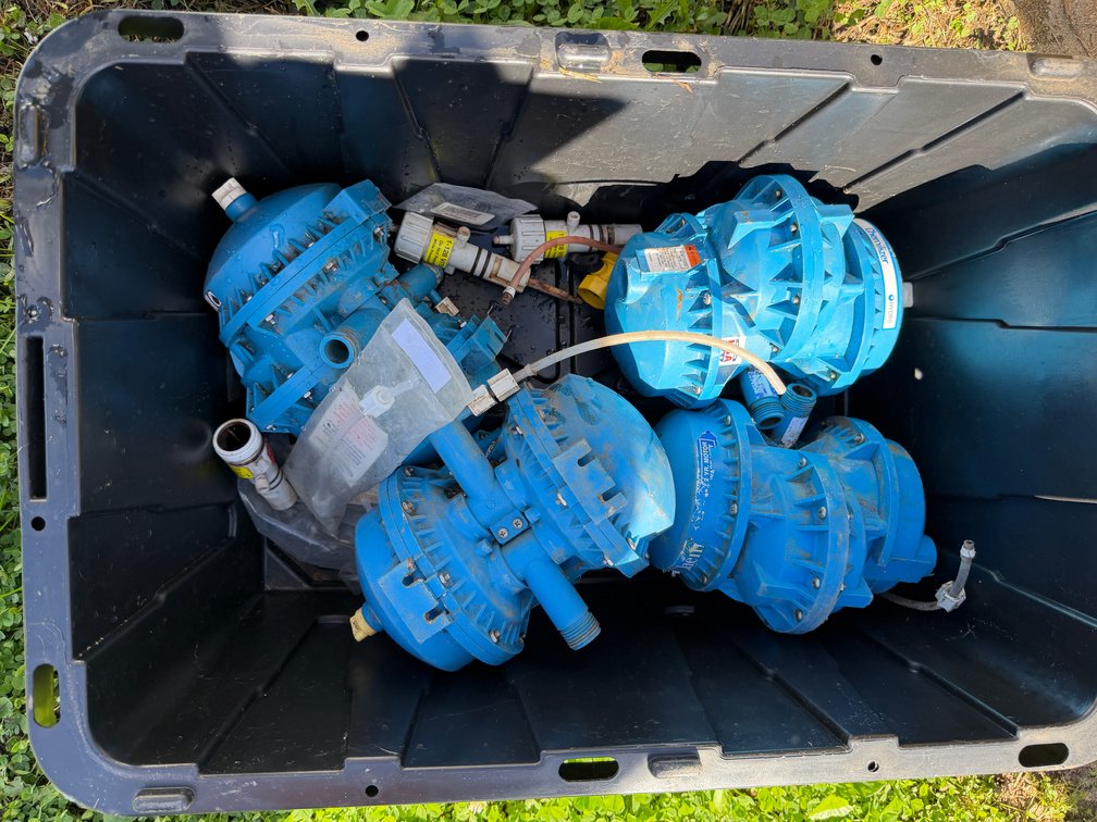 Livestock Medicator Pumps - Item Location: Outside – 7826 E Ave, Arlington, Iowa 50606